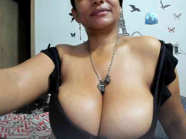 diana_coffee webcam