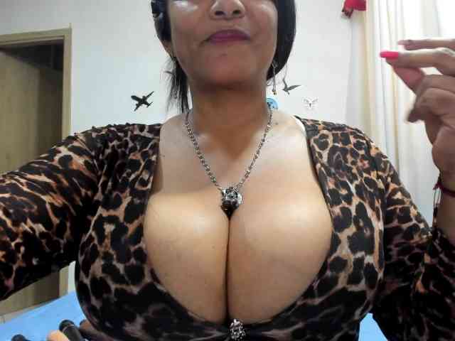 diana_coffee webcam