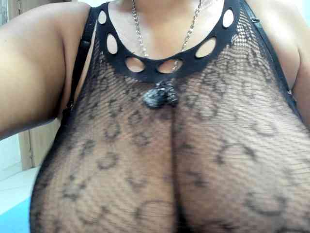 diana_coffee webcam