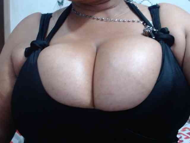 diana_coffee webcam
