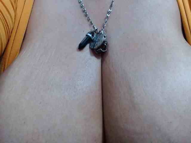 diana_coffee webcam