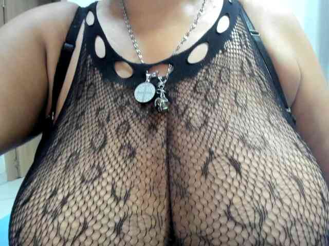 diana_coffee webcam
