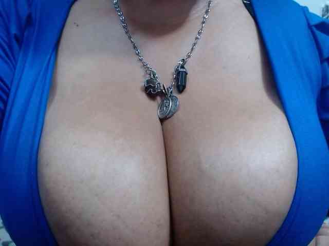 diana_coffee webcam