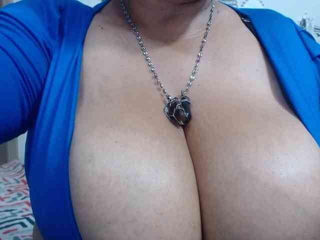 diana_coffee webcam