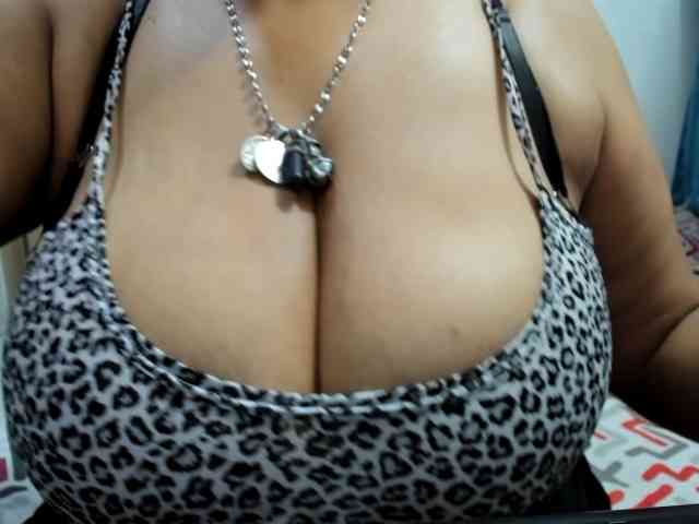diana_coffee webcam