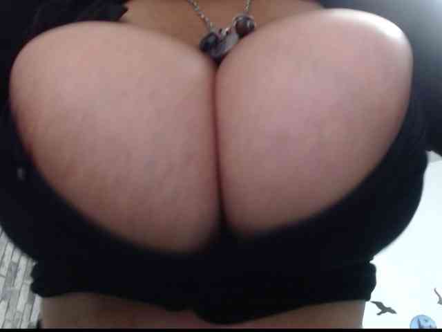 diana_coffee webcam