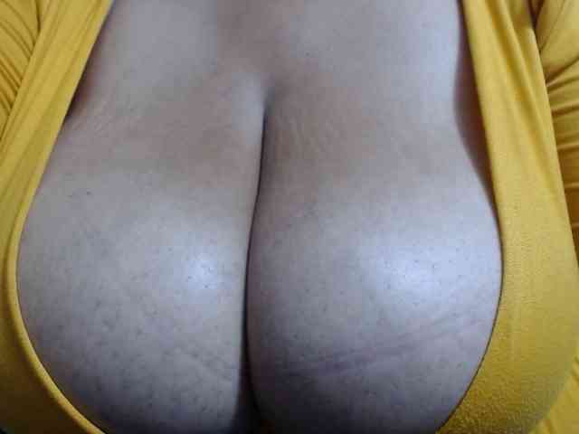 diana_coffee webcam