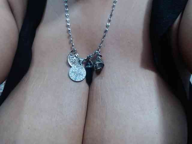 diana_coffee webcam