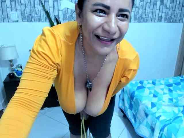 diana_coffee webcam