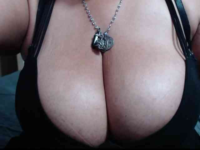diana_coffee webcam