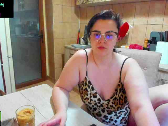 AnabelleDoll webcam