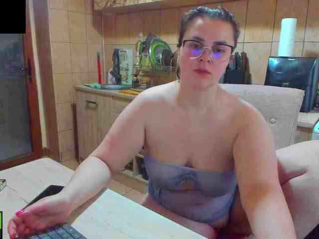 AnabelleDoll webcam
