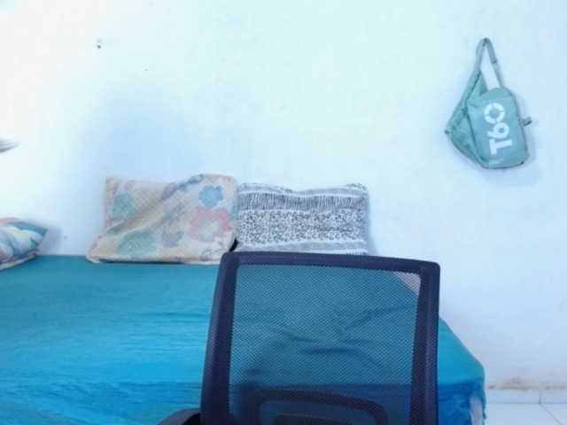 witchhot en cam live