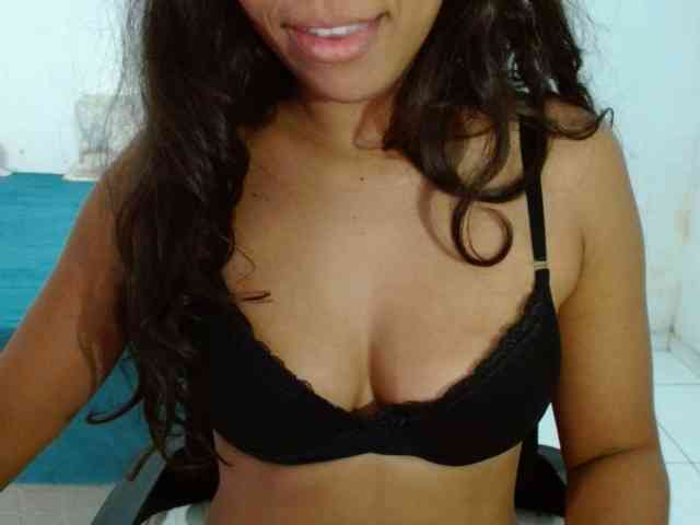 Modelo: witchhot