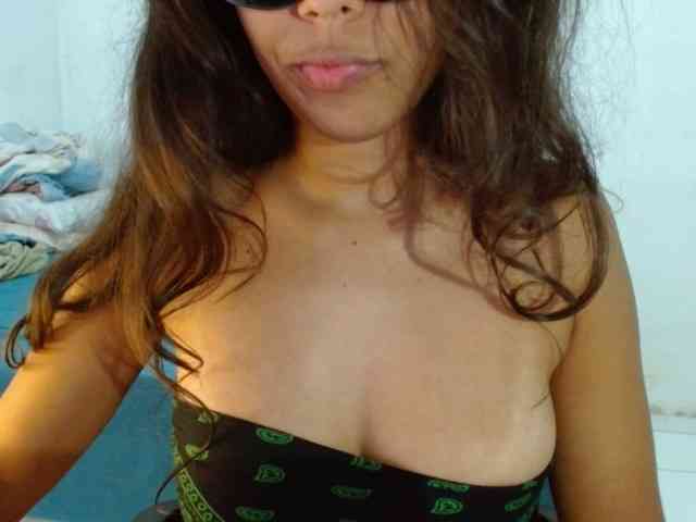 Modelo: witchhot