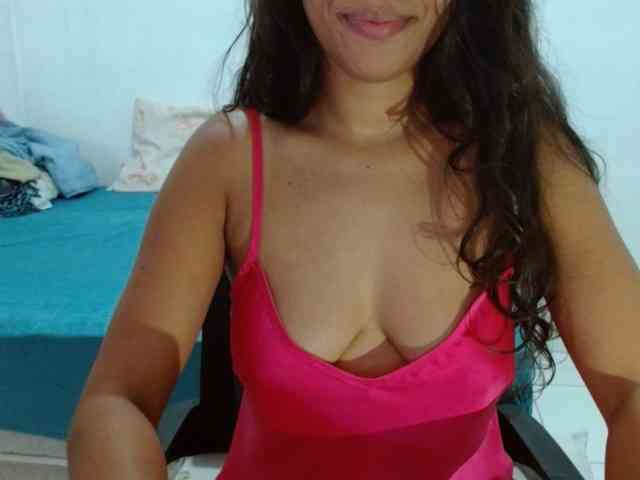 Modelo: witchhot