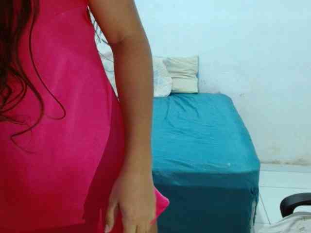 Modelo: witchhot