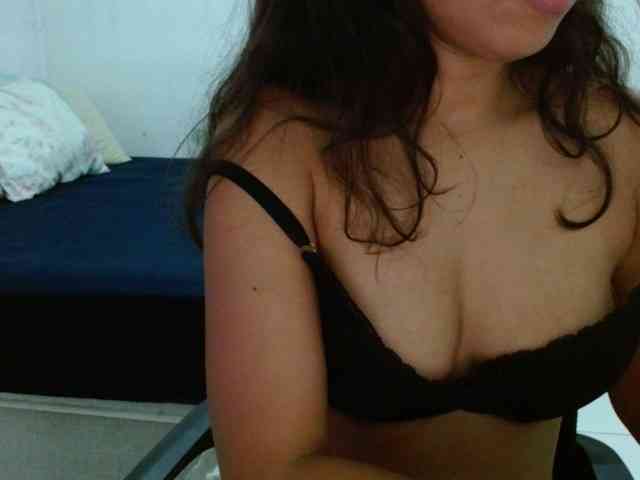 Modelo: witchhot