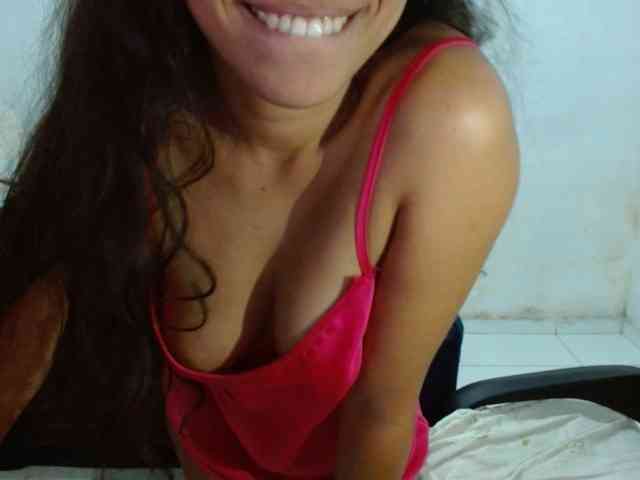 Modelo: witchhot