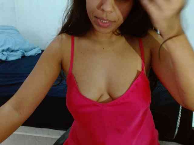 Modelo: witchhot