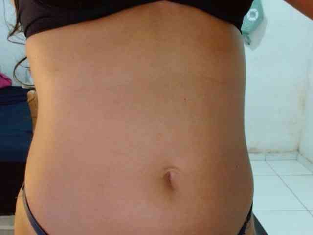 Modelo: witchhot