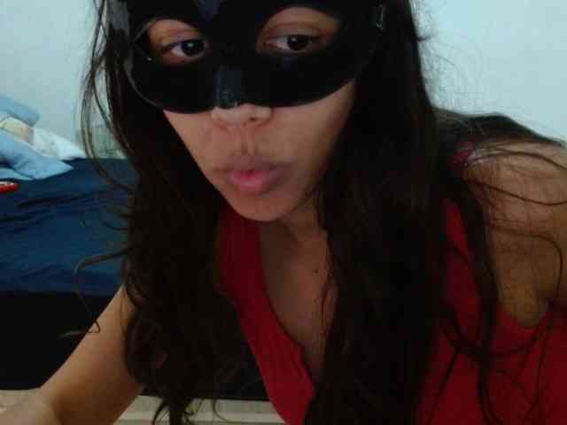 Modelo: witchhot