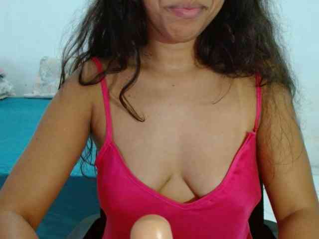 Modelo: witchhot