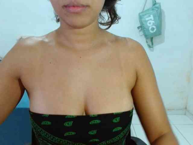 Modelo: witchhot