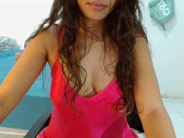 Modelo: witchhot