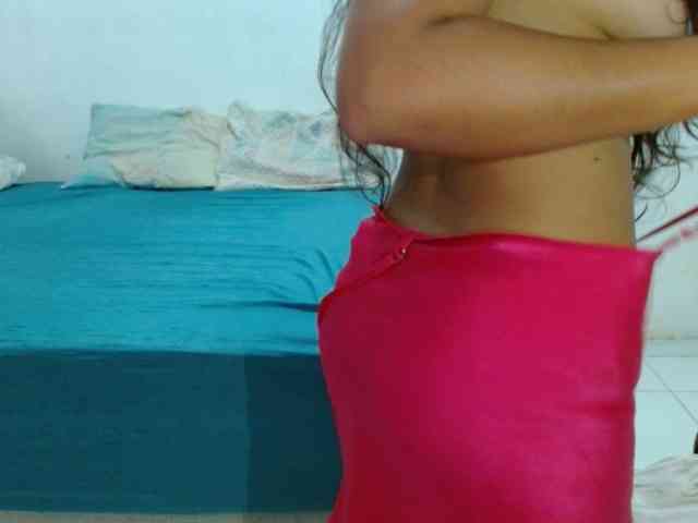 Modelo: witchhot