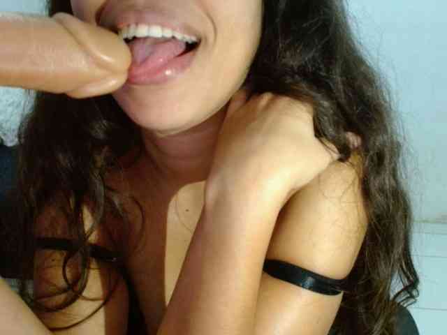 Modelo: witchhot