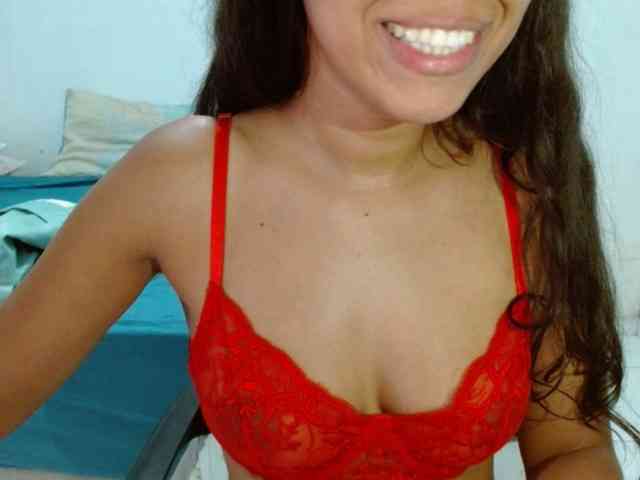 Modelo: witchhot