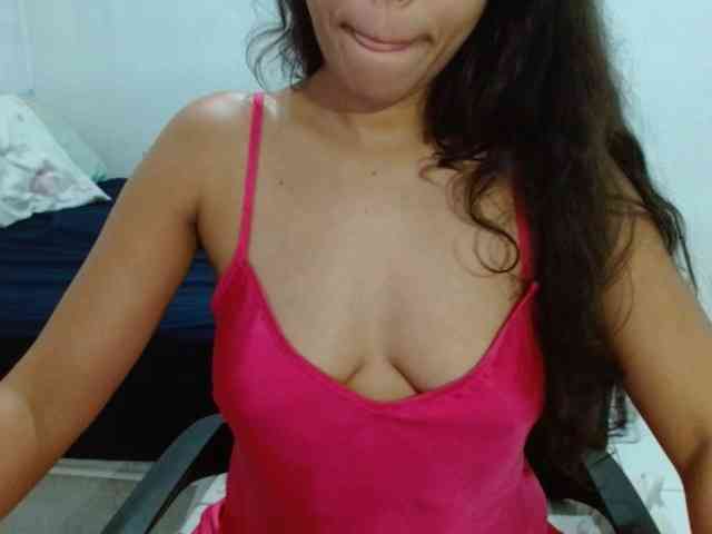 Modelo: witchhot