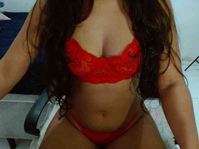 Modelo: witchhot