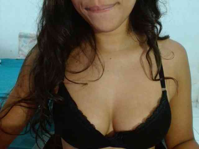 Modelo: witchhot