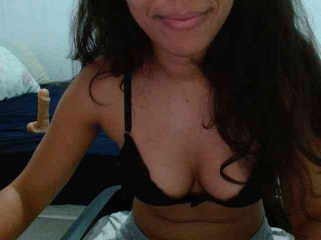Modelo: witchhot