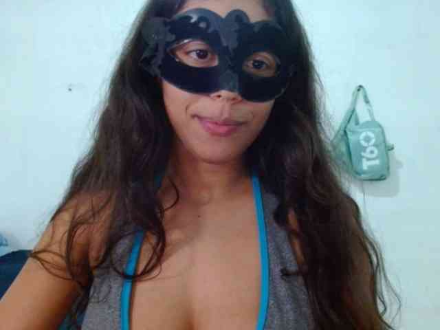 Modelo: witchhot