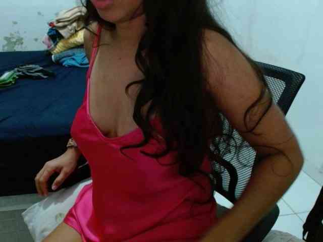 Modelo: witchhot