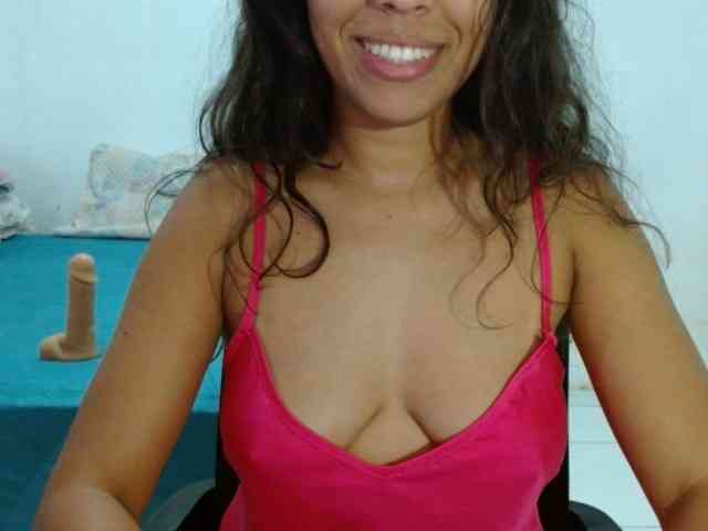 Modelo: witchhot