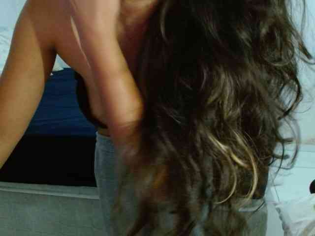 Modelo: witchhot