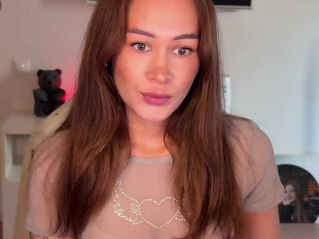 imEmiliya live cam on BongaCams