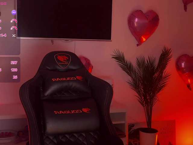 imEmiliya live cam on BongaCams