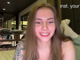 VikkiExtraCheese Porn Show