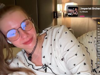 VikkiExtraCheese Porn Show