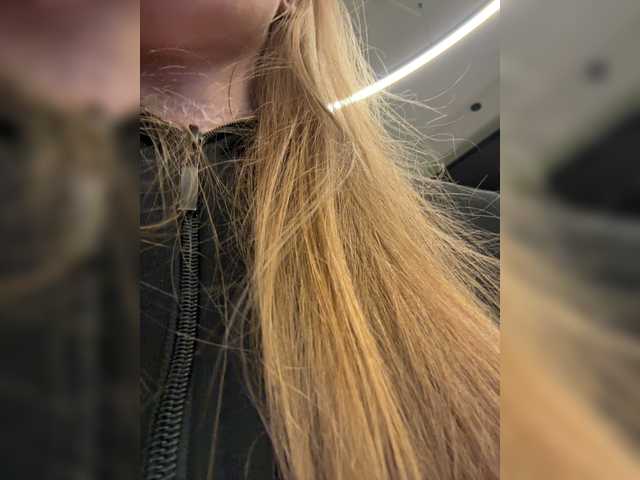 -VikkiL0vesCheese-
