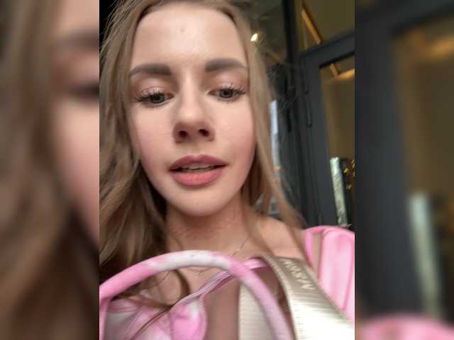 VikkiExtraCheese