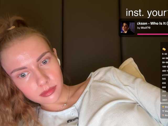 -VikkiL0vesCheese-
