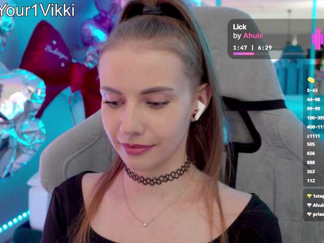 -VikkiL0vesCheese- live cam on BongaCams