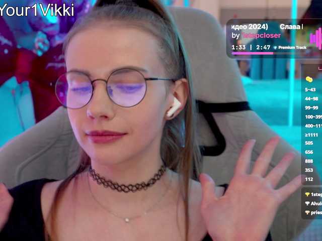 -VikkiL0vesCheese- live cam on BongaCams