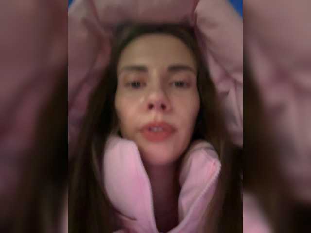 -VikkiL0vesCheese-'s BongaCams show and profile